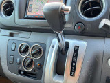 中古車は新車とは違い似たようなお車は当然ありますが、ご覧頂いているお車一点物となります。迷っているうちに売れてしまった〜なんてお話も多々ありますので、気になったらまずはご連絡を!