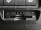 ETC車載器付きです。高速道路の料金所もスムーズに通過できます。※セットアップ費用は別途必要です。
