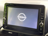 【メーカー純正ナビ】インテリアに溶け込むスタイリッシュな「専用設計」メーカーナビを装備♪視認性や操作性など基本性能にも優れ、より上質なカーライフをお楽しみいただけます。