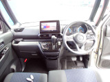 周りが見やすく運転しやすいお車です♪