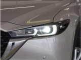 【LEDヘッドライト】省電力で長寿命の明るく運転しやすいLEDヘッドランプです。明るく照らすので暗い夜道からお客様を守ってくれます。お近くの広島マツダまでお越しください。