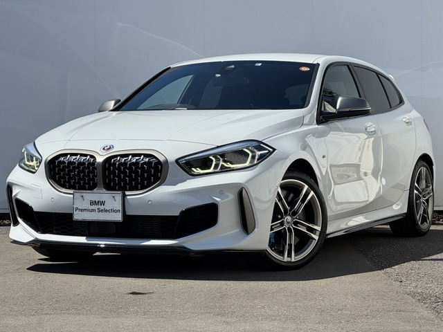 1シリーズ M135i xドライブ 4WD 