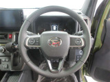ステアリングから手を離さず、運転に集中したままオーディオ等の操作ができます。