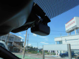 今話題のドライブレコーダー装備車。万が一のトラブルの際、証拠として効果を発揮してくれます。