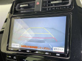 バックモニター付なので後退時に後方が見えるので安心。 車は構造上、死角がたくさんなので万が一を考えると必須ですね。 あくまで補助の為の装備、バックは目視で確認する事が重要ですよ。
