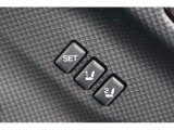 運転席シートメモリー機能付き