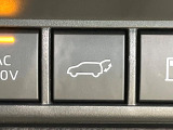 【パワーバックドア】スマートキーや運転席のボタンを押すだけでリアゲートが自動で開閉します!荷物を持っている時や、高い位置にあるバックドアを閉める際に便利な機能です♪