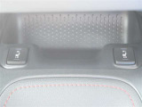 シートヒーター(運転席助手席両方にあります)