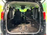 【パワーバックドア】スマートキーや運転席のボタンを押すだけでリアゲートが自動で開閉します!荷物を持っている時や、高い位置にあるバックドアを閉める際に便利な機能です♪
