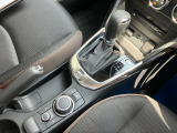 スポーツモードを使用して、高回転まで使うキビキビとした走行を楽しめます。