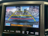 【バックカメラ】運転席から画面上で安全確認ができます。駐車が苦手な方にもオススメな便利機能です。