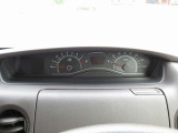 見やすいメーターで運転中の情報もひと目で確認できます。
