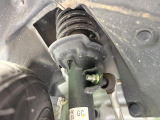 お車を安心してお乗りいただく為には、足回りの定期点検が欠かせません。サービスサポート(有償保証)では無料点検もご提供しており、安心のカーライフをお過ごしいただけるサポート体制が整っています。