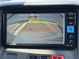 【バックモニター】バックカメラが装着されています。車庫入れが苦手な方もこれがあれば安心ですね