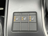 運転席、助手席にはシートヒーターが付いています。最近の冬場は例年よりも寒くなっています。。。シートヒーターがあるとないとじゃ大違い!ぜひお試しあれ!