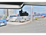 「ディーラーは高い!」というイメージをお持ちですか?当店は、自動車税などの税金からなる「法定費用」などの諸経費を含めた総額表示にてお車をご紹介しております。