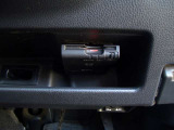 ETCは運転席の下側に装備されています