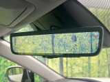 【デジタルインナーミラー】後席の大きな荷物や同乗者で後方が確認しづらい時でも安心!カメラが撮影した車両後方の映像をルームミラー内に表示。クリアな視界で状況の確認が可能です!