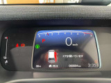 液晶メーターは必要な情報が見やすくなっています
