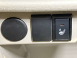 運転席シートヒータースイッチ!