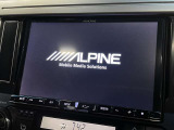【アルパインナビ】FM&AMを聴くことは勿論のこと!!CD&DVD再生可能で地デジTVの視聴も可能な多機能ナビでドライブも快適ですよ☆