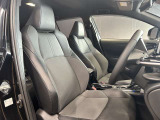 運転席も広々としており運転しやすい環境を実現しています☆室内クリーニングも実施済みです。