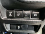両側パワースライドドア付きだから、狭い駐車スペースなどでの 乗り降りラクラク!小さなお子さまのいるご家庭には嬉しい装備。