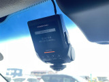 【ドライブレコーダー】映像・音声などの運転中の記録を残します。事故などを起こした起こされた時の証拠になりえますので、もしも時でも安心ですね。