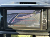【バックモニター】バックカメラが装着されています。車庫入れが苦手な方もこれがあれば安心ですね