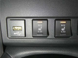 【シートヒーター搭載】シートを温めてくれる暖房機器です!長時間座っていると負担が掛かりやすい背中や腰、または冬場の寒い日に冷えやすい脚部に快適なぬくもりを♪
