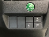 ハンドルの右側には安全装備の、CTBA(シティブレーキアシストシステム)とVSA(ABS+TCS+横滑り抑制)の解除スイッチがついています。燃費に役立つECONボタンもここです。