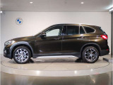 【XDrive】強大なパワーをXdriveシステムが瞬時に理想的な可変配分を行い、かつてない安心・快適・スポーティな走りを約束します。走行状況に応じてトルク配分を最適化してくれる優れものです!