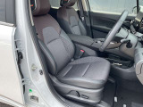 長時間の運転でも疲れにくいシートです。