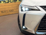 【三眼LEDヘッドライト】スタイリッシュな見た目の三眼LEDヘッドライトを装備♪スタイルだけでなく、夜間の走行も視界良好で安心してお乗りいただけます。