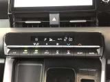 オートエアコンを装着しておりますので車内をお好みの快適な温度に保つことが可能です!