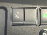 【パワースライドドア】スマートキーや運転席のスイッチでスライドドアの開閉が可能♪電動だから力を入れてドアを開ける必要が無く、小さいお子様でも、重い荷物を持っている時もラクに開け閉めできます♪