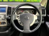 【純正革巻きステアリング】上質な革を使用することで、手にしっかり馴染みとても運転しやすいハンドルです♪