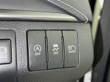 アイドリングストップ機能がついているので、停車時にエンジンを止めて燃料消費を抑えます。環境にもお財布に優しいですね♪