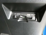 ビルトインタイプのETC車載機です。見た目もスマートで料金所通過もキャッシュレスです。