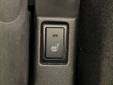 【シートヒーター】寒い日に重宝するシートヒーター!エアコンより早く温まってくれるので寒がりの人も安心ですね♪エアコンの温風は乾燥するから苦手、という方にもをおすすめです。