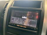 【純正SDナビ】FM&AMを聴くことは勿論のこと!!CD&DVD再生可能で地デジTVの視聴も可能な多機能ナビでドライブも快適ですよ☆