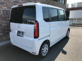 オプションになりますが、ボディーコーティングもご用意しております。新車の輝きに近づき、洗車などのお手入れも楽になりますよ。