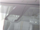 サポカーは、高齢運転者を含めたすべてのドライバーによる交通事故の発生防止・被害軽減対策の一環として、国が推奨する新しい自動車安全コンセプトです。詳しくは販売店スタッフまでおたずねください。