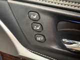 【運転席ポジションメモリー付パワーシート】ワンタッチで記憶させていたシートの前後・リクライニングはもちろん、シートリフターも備えます☆快適なドライブをお楽しみ下さい♪
