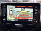 【全周囲モニター】フロント+サイド+バックにカメラが装着されています。車庫入れが苦手な方もこれがあれば安心ですね。