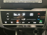 オートエアコンがついていますので、簡単操作で快適に過ごせます。希望の温度に自動調整してくれるのが便利です。