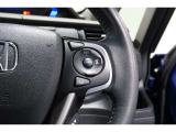 Hondaセンシングの機能のひとつ、アダプティブクルーズコントロール付!アクセルから足を離しても設定したスピードと前車との車間を保ち走行してくれます!車線維持もアシスト☆高速道路で疲労軽減ですね☆