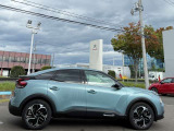 当社の納車前点検・サービスの内容は、車検点検・法定12ヶ月定期点検・油脂類の点検及び交換・バッテリーの点検及び交換等を行い、良好な状態にてご納車させていただきます。