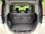 普段のお買い物や通勤、送迎等に十分な荷室スペースを確保しております。セカンドシートを倒すと、大きな荷物の積載も可能です♪