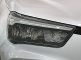 LEDヘッドライトは、点灯の瞬間から最大光量を発揮し、突然暗くなるトンネルなどでの安定感を高めます。